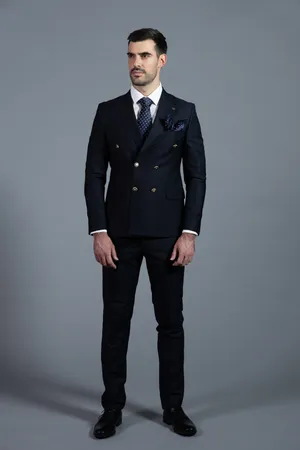 Model Brindisi